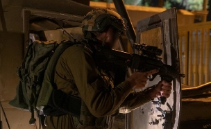 לוחמים בהיתקלות עם מחבלים בגבול הרצועה (צילום: דובר צה"ל)